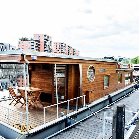 Houseboat Bonanza Prague Hotell Exteriör bild
